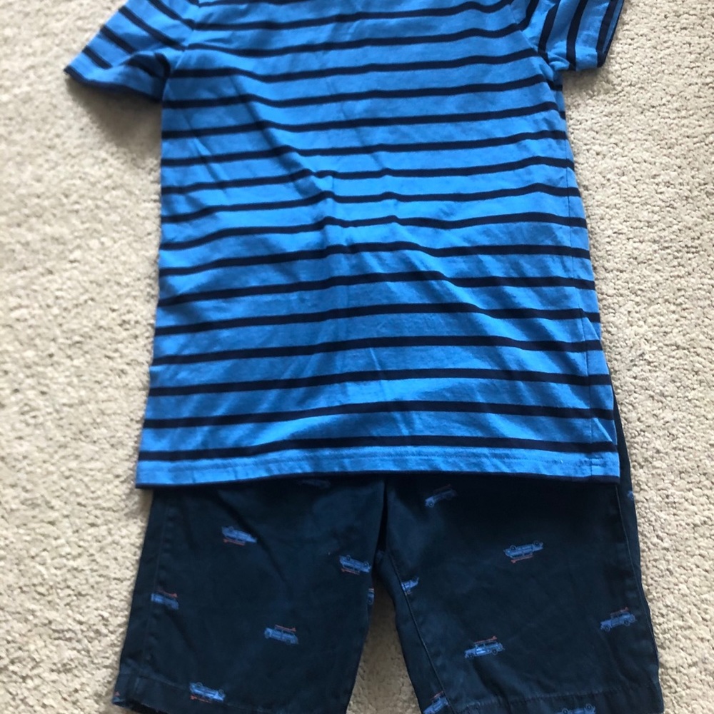 Stripe T-shirt with Car Print shorts
